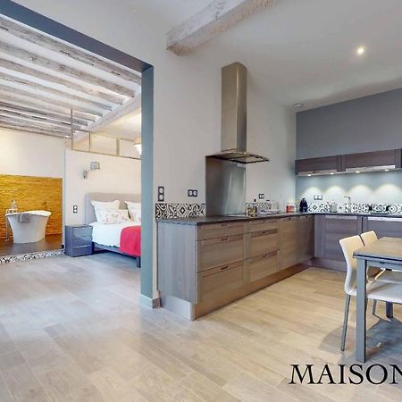Maison De Save L'Isle-Jourdain  Exterior photo